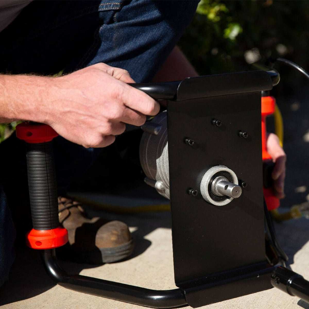 Heavy-Duty 1500W Electric Post Hole Digger Auger With 6-Inch Auger Bit (SAK14785)